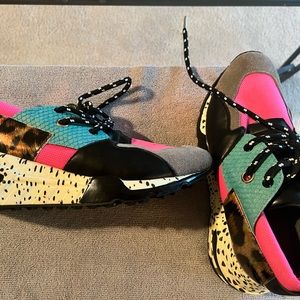 Steve Madden, multi colored sneakers - size 7M